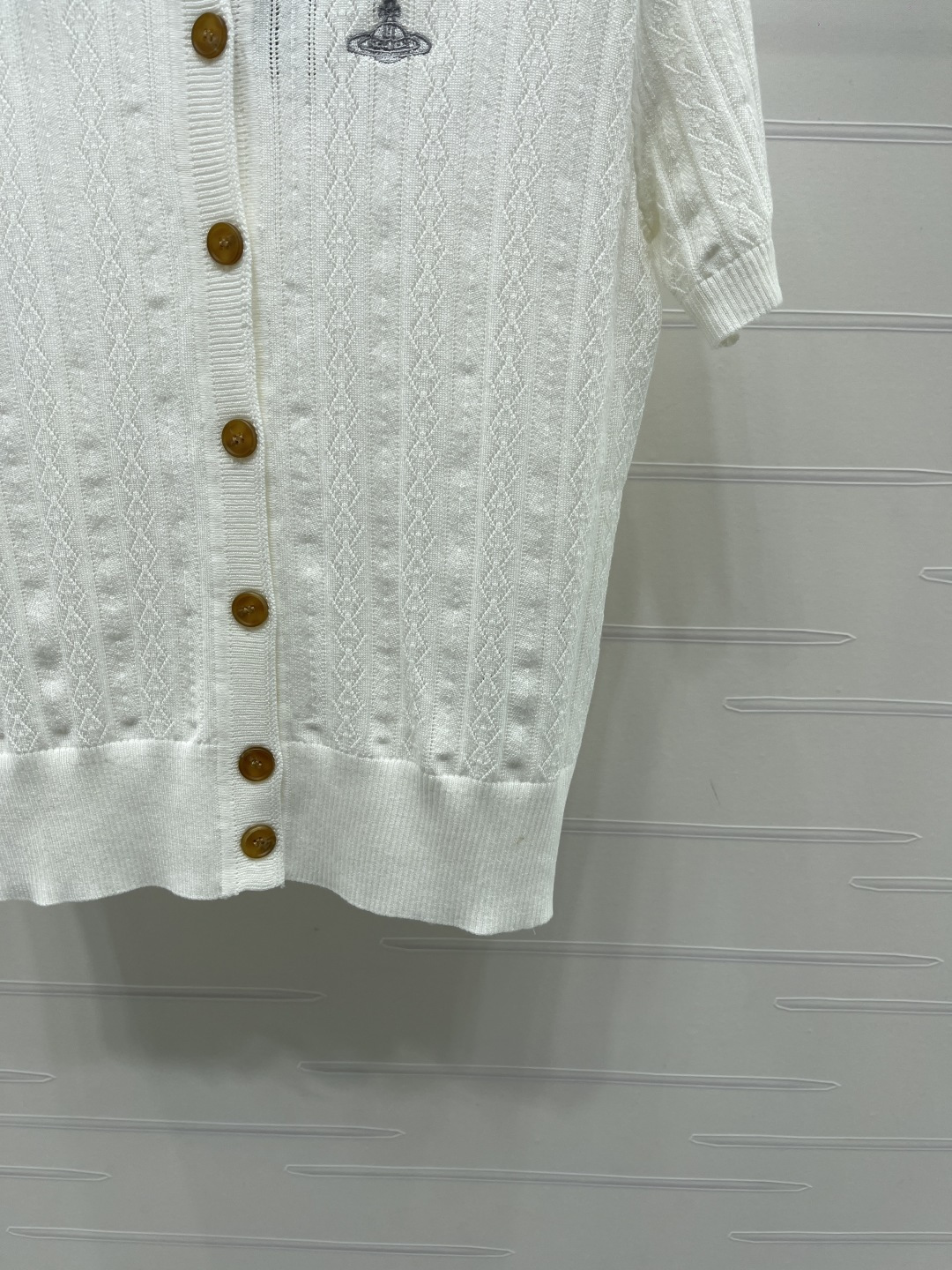 Women's short sleeves